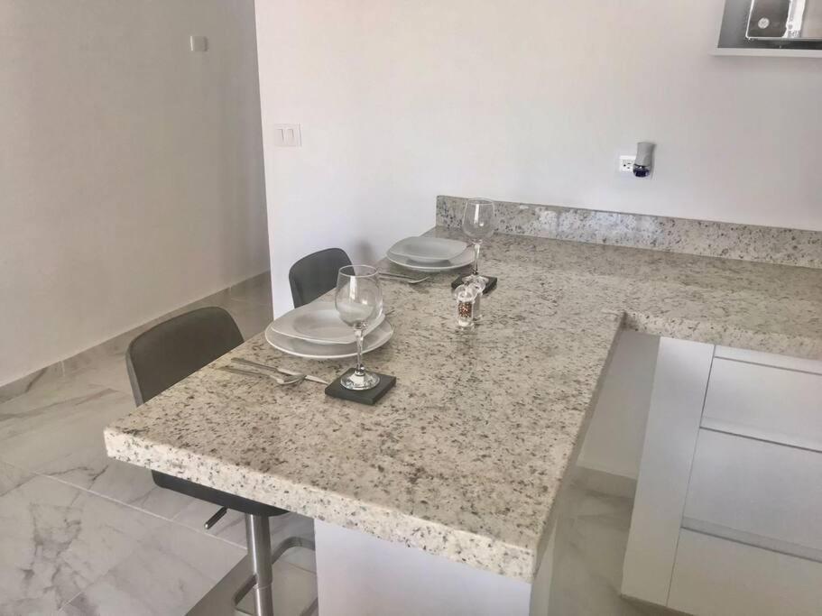 Apartamento 5a Lia 12 1 Block From 5 Av Wifi 60 Mbs Playa del Carmen