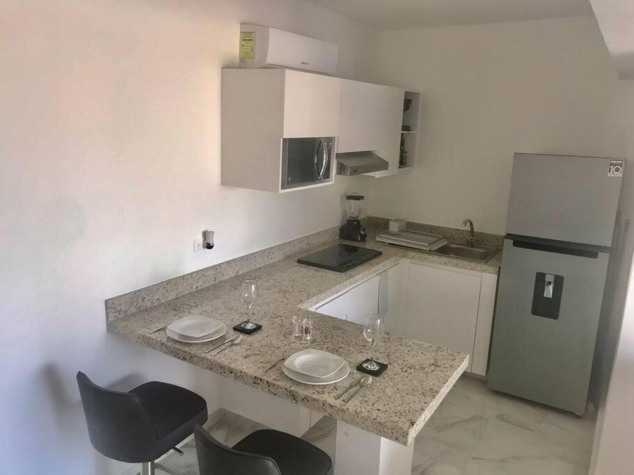 5a Lia 12 1 Block From 5 Av Wifi 60 Mbs * Playa del Carmen